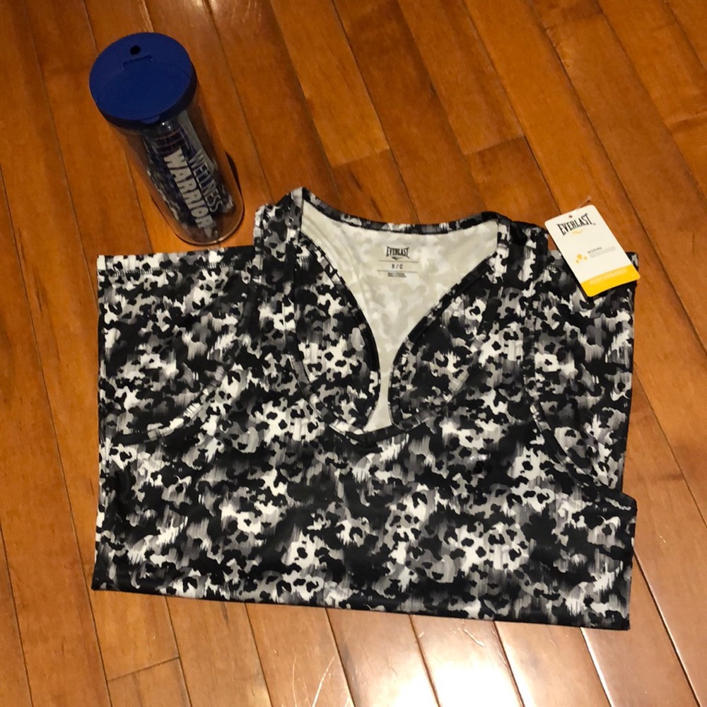 💲2 for 💲10 Everlast spandex workout Tank